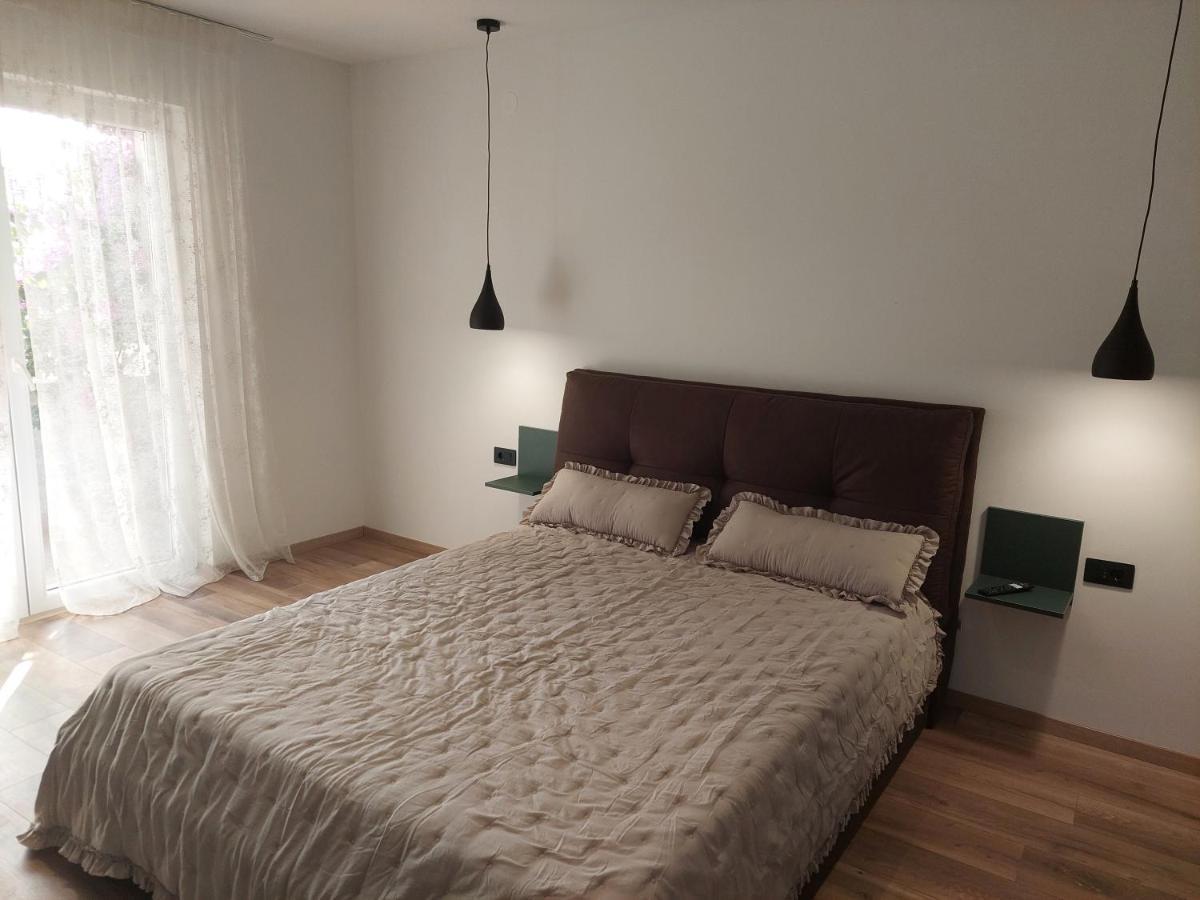 Apartmani Diana 比奥格勒·纳·莫鲁 外观 照片