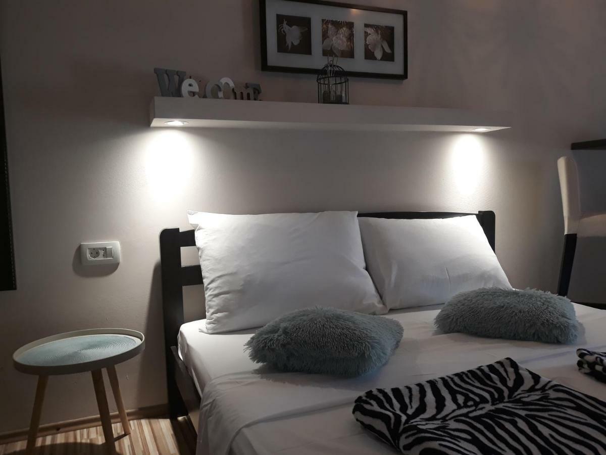 Apartmani Diana 比奥格勒·纳·莫鲁 外观 照片