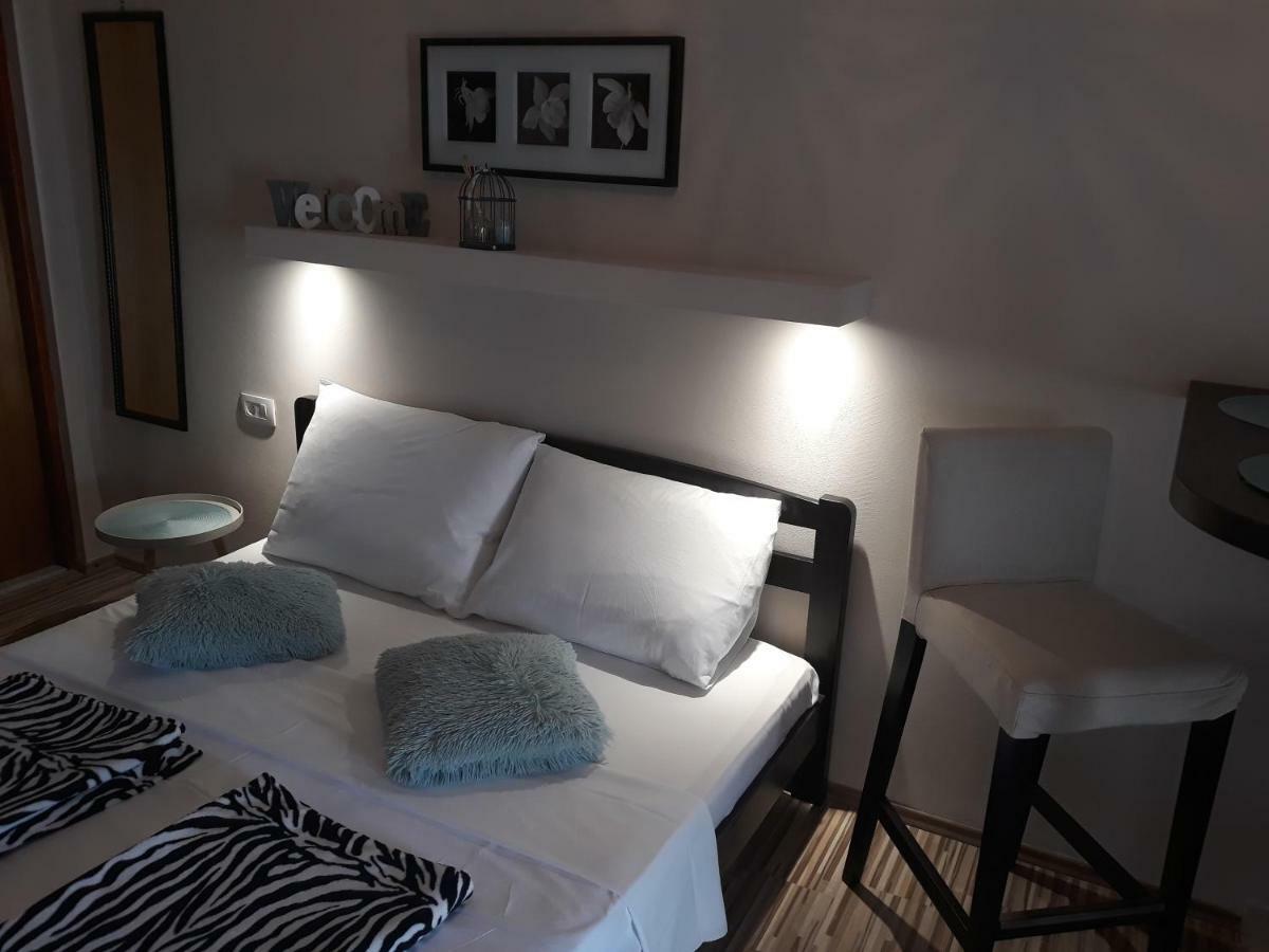 Apartmani Diana 比奥格勒·纳·莫鲁 外观 照片