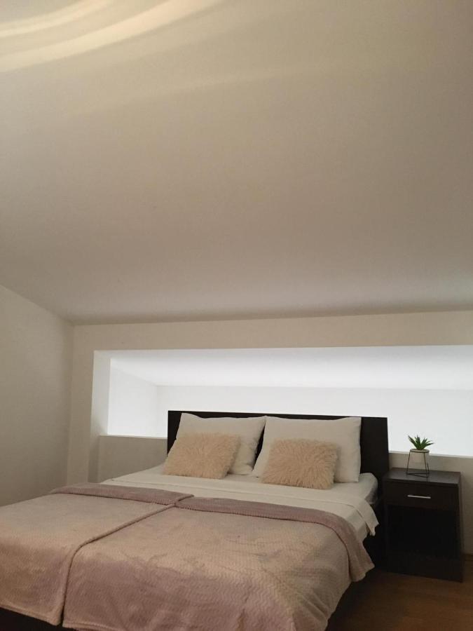 Apartmani Diana 比奥格勒·纳·莫鲁 外观 照片